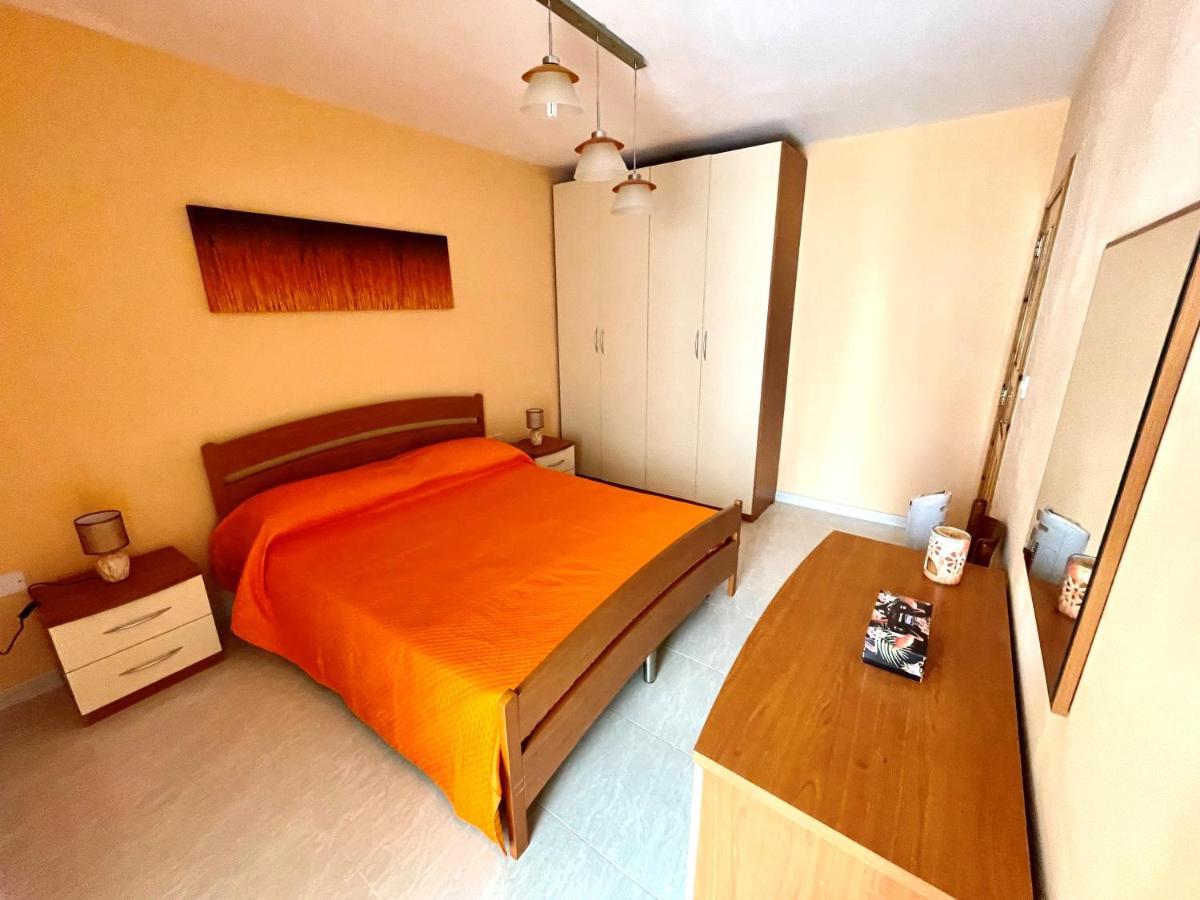 Regent Court - 3 Bedroom Apartment Within Walking Distance From Seafront St. Paul's Bay Esterno foto