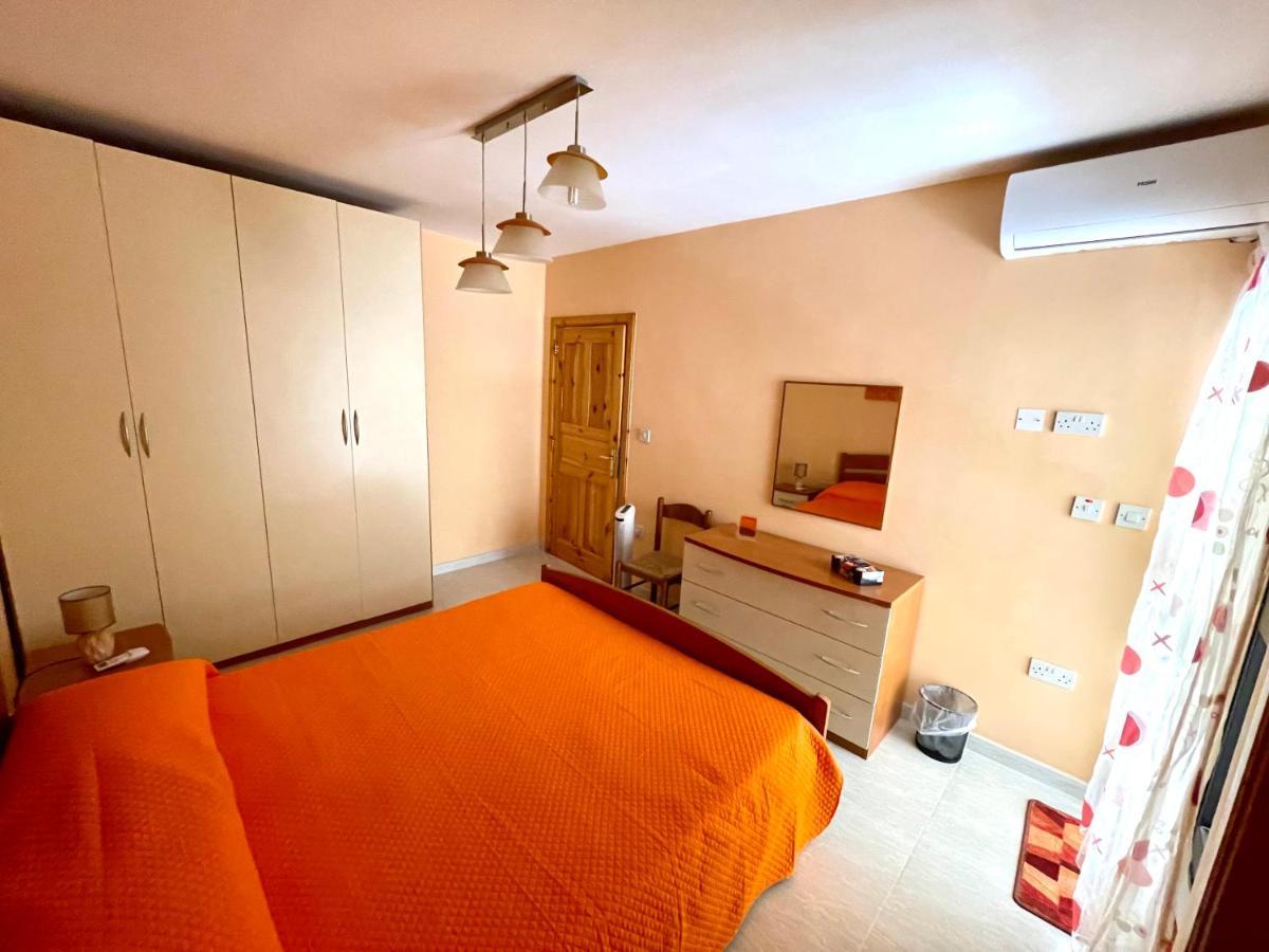 Regent Court - 3 Bedroom Apartment Within Walking Distance From Seafront St. Paul's Bay Esterno foto
