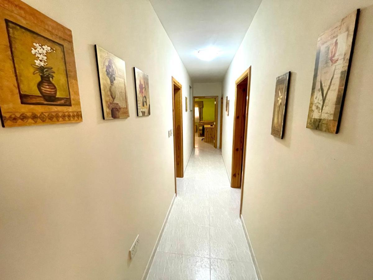 Regent Court - 3 Bedroom Apartment Within Walking Distance From Seafront St. Paul's Bay Esterno foto