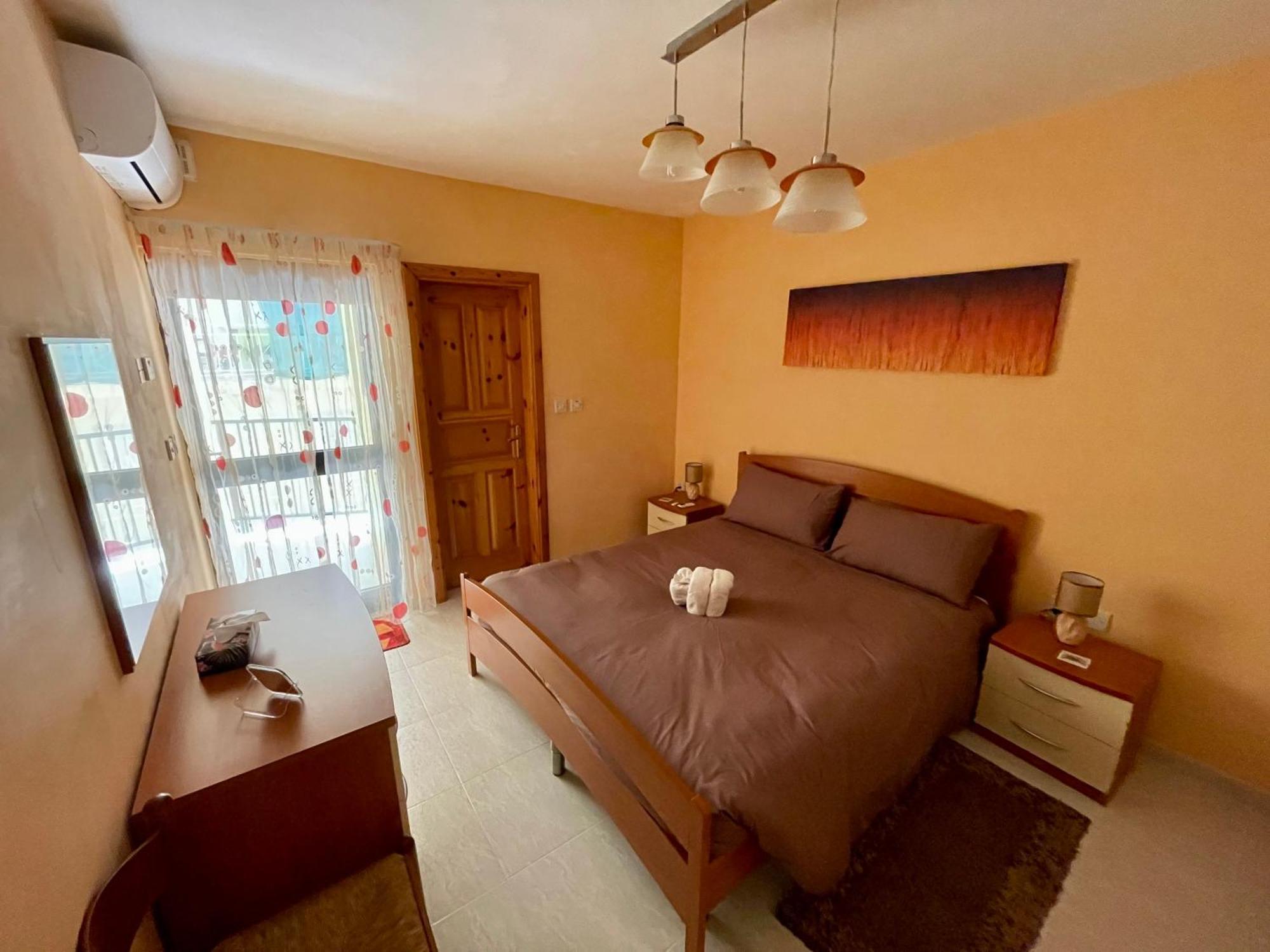 Regent Court - 3 Bedroom Apartment Within Walking Distance From Seafront St. Paul's Bay Esterno foto