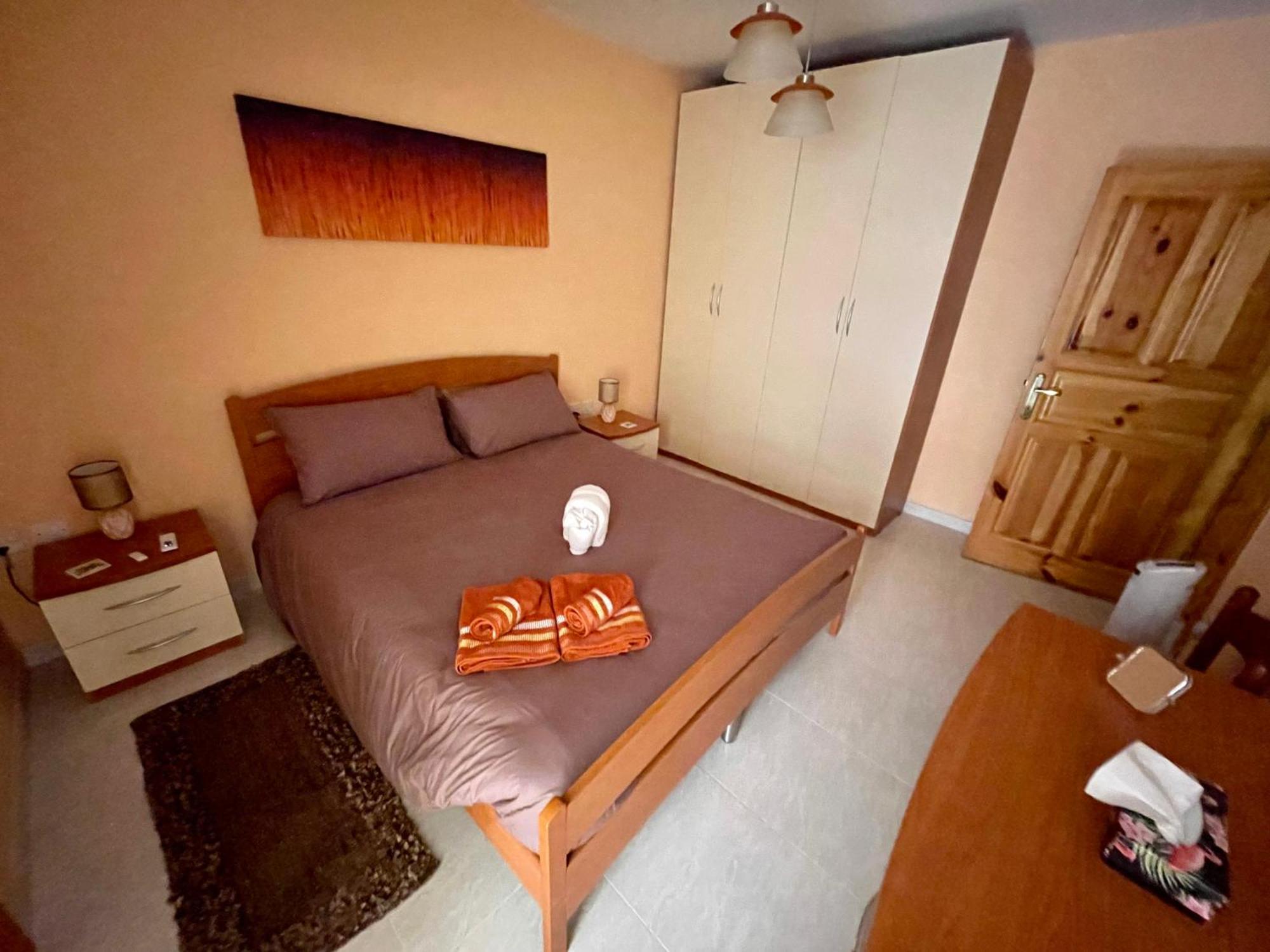 Regent Court - 3 Bedroom Apartment Within Walking Distance From Seafront St. Paul's Bay Esterno foto